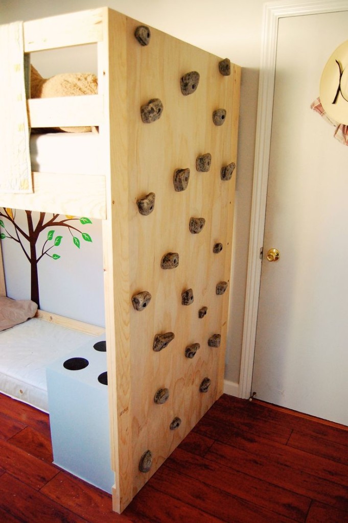 climbing-the-walls-literally-climbing-walls-in-kids-spaces-with-a-big-cushy-padded-rug____this-could-be-really-fun