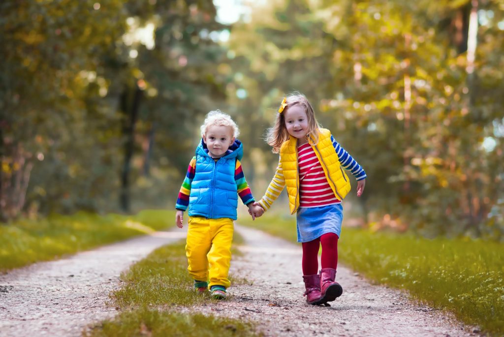 10 причин гулять с детьми в любую погоду