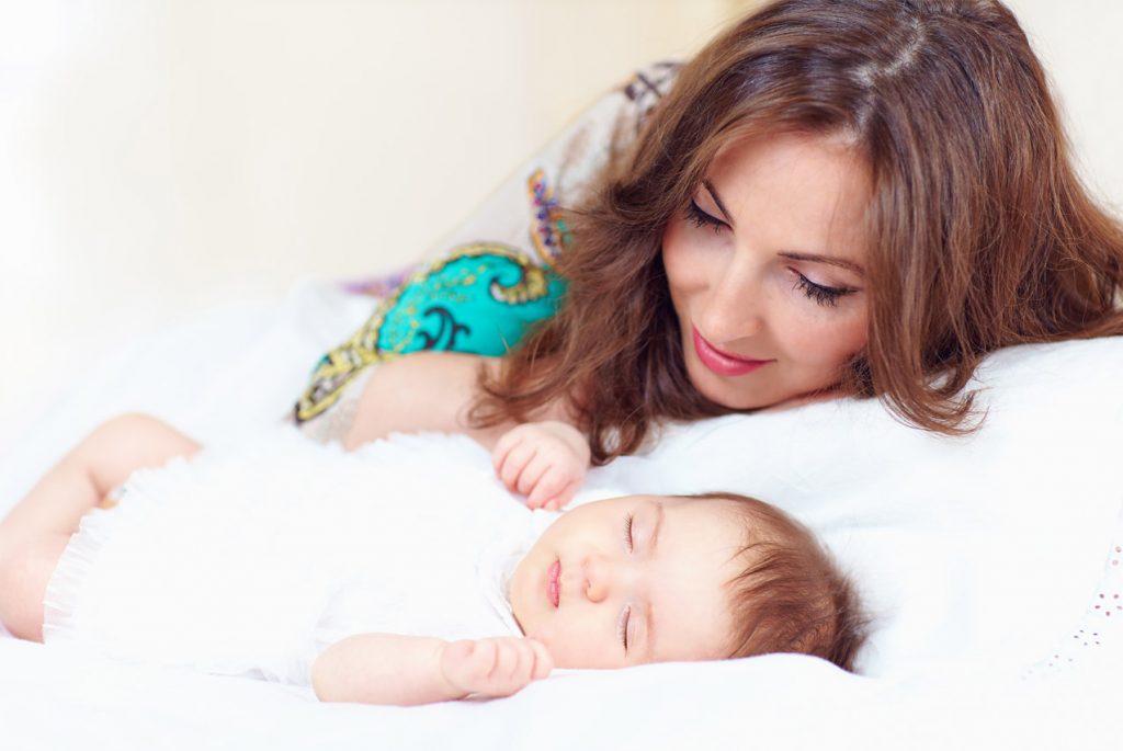 Как научить ребёнка спать отдельно от родителей