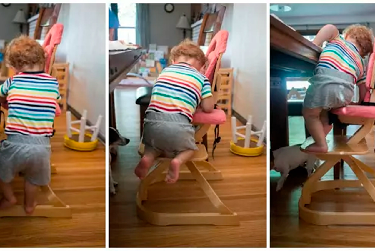 Ребенок залезает на стул